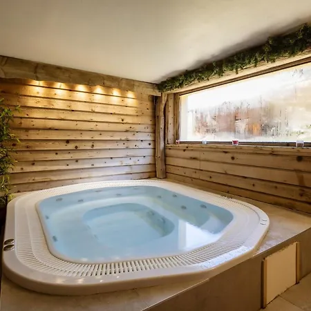 Valloire, 3 Pièces, 6 Personnes - Fr-1-263-153 *